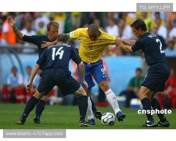 全球足坛之巅谁是最强球员当今足球水平最高的传奇巨星是谁