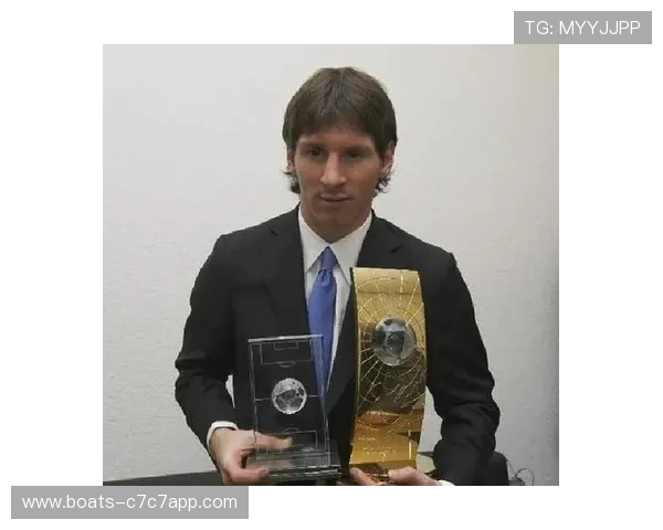 最新足球球星排名榜揭秘各代传奇球员逐一对比谁是历史最强之人